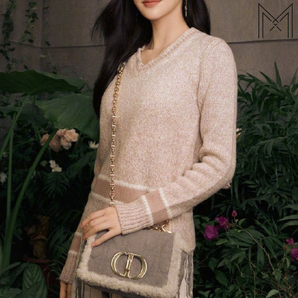 Hướng dẫn cách đeo dây túi Dior Chuẩn, Chất, Thời Thượng 2026