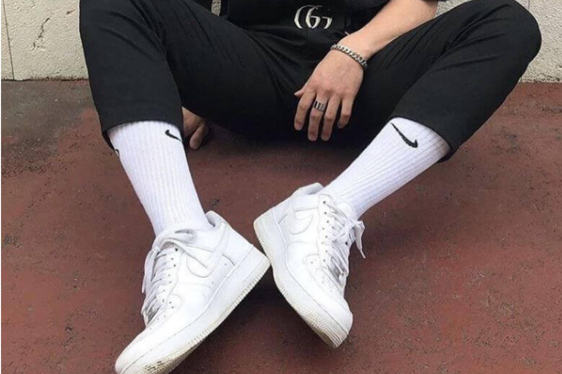 10 cách phối đồ với giày Nike Air Force 1 sành điệu như Fashionista 2026 phoi do voi nike 1