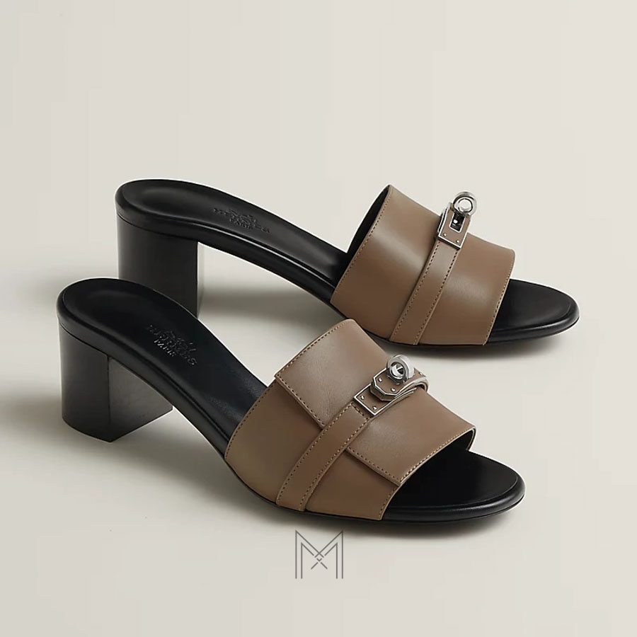 Cao gót Hermes Gigi 50 chính hãng màu nâu sáng khoá bạc MHHH058 2026 Cao gót Hermes Gigi 50 chính hãng màu nâu sáng khoá bạc MHHH058 2026