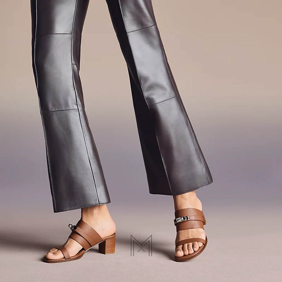 Dép cao gót Hermes Ninon 50 chính hãng màu nâu khoá bạc MHHH050 2026 Dép cao gót Hermes Ninon 50 chính hãng màu nâu khoá bạc MHHH050 2026