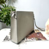 Clutch Nam Dior Màu Be Da Bê Hạt Dập Logo Chính Hãng DR002 2026