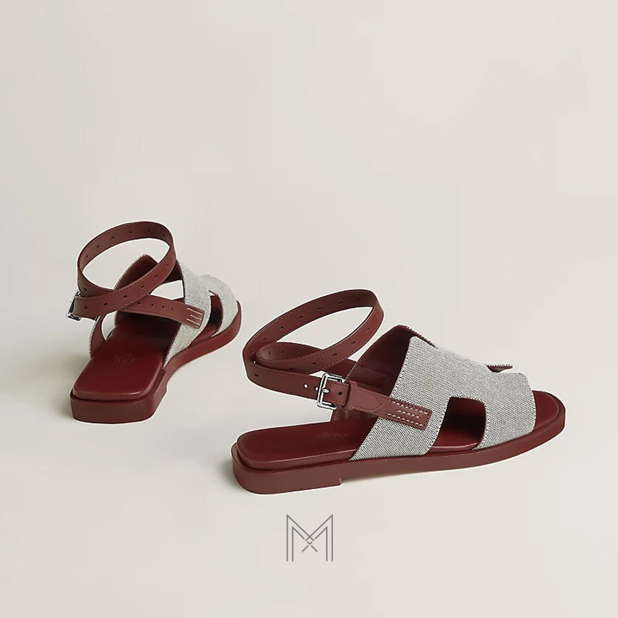 Sandal Hermes Maya chính hãng màu đỏ đô phối xám MHHH027 2026 Sandal Hermes Maya chính hãng màu đỏ đô phối xám MHHH027 2026
