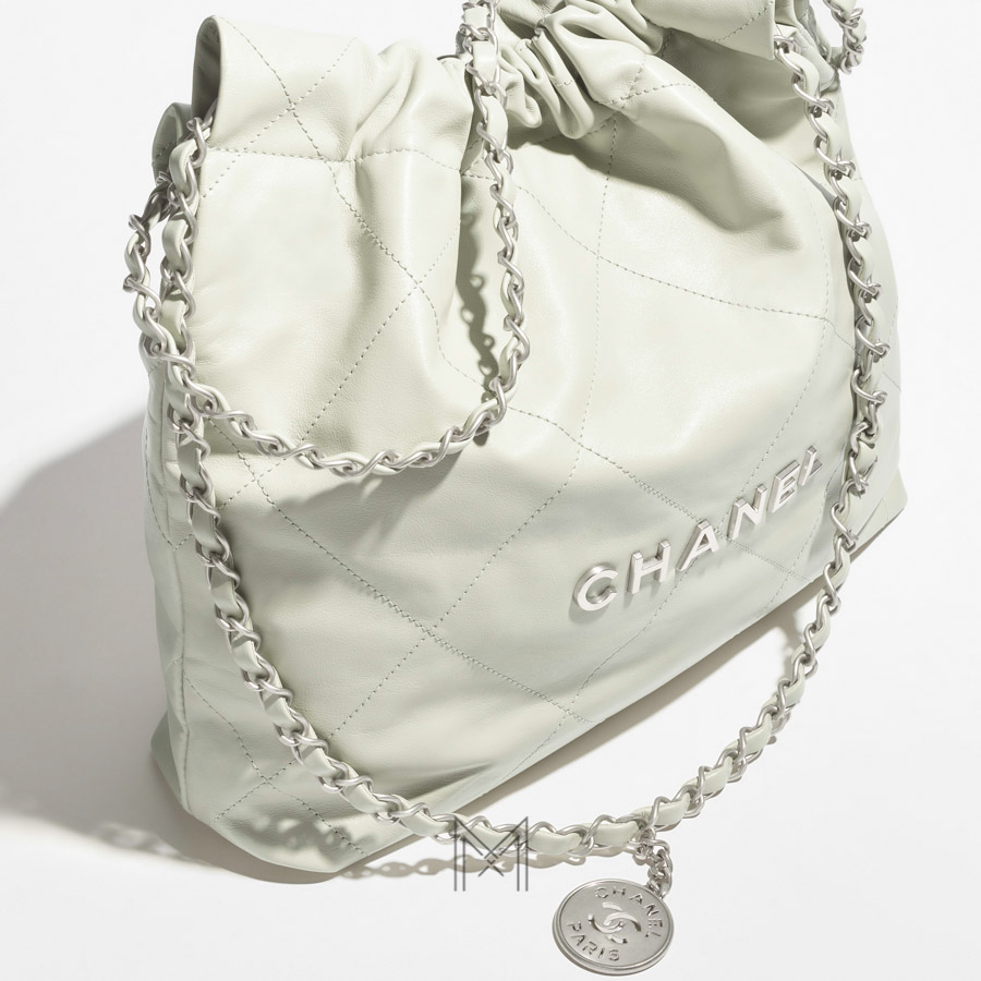 Túi xách Chanel 22 Pre-Collection Xuân Hè màu xanh lá nhạt da bê chính hãng TCN38 2026 Túi xách Chanel 22 Pre-Collection Xuân Hè màu xanh lá nhạt da bê chính hãng TCN38 2026