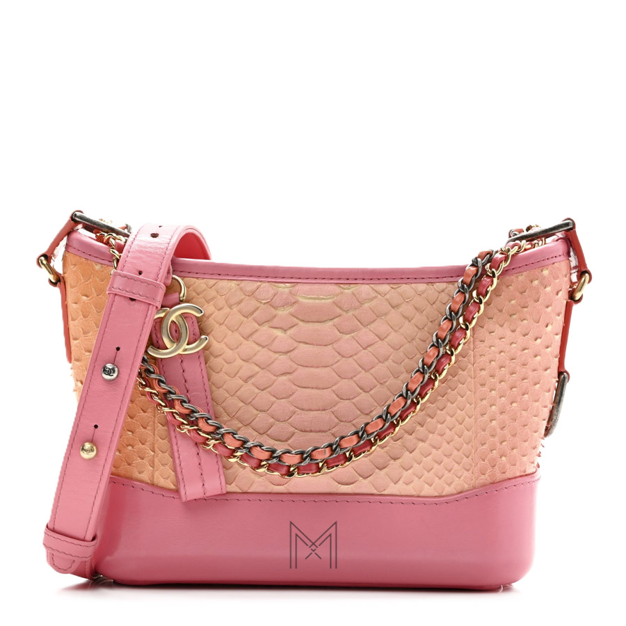 Túi Chanel Gabrielle charm màu hồng da rắn chính hãng TCN34 2026 Túi Chanel Gabrielle charm màu hồng da rắn chính hãng TCN34 2026