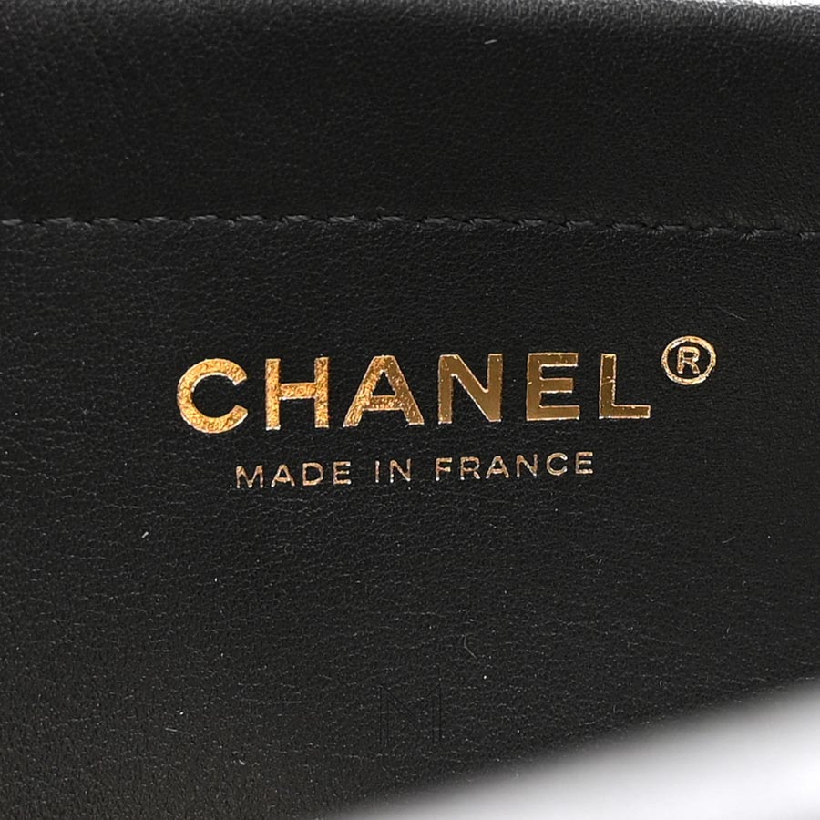 Túi Chanel kẹp nách Urban Essentials màu đen da bê phối vải tweed multi color chính hãng TCN23 2026 Túi Chanel kẹp nách Urban Essentials màu đen da bê phối vải tweed multi color chính hãng TCN23 2026