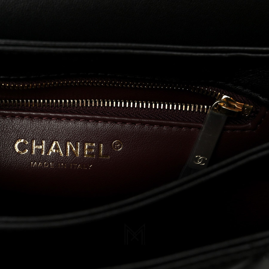 Túi xách đeo chéo Chanel nẹp sắt Trendy CC Dual Handle Flap màu đen TCN18 2026 Túi xách đeo chéo Chanel nẹp sắt Trendy CC Dual Handle Flap màu đen TCN18 2026