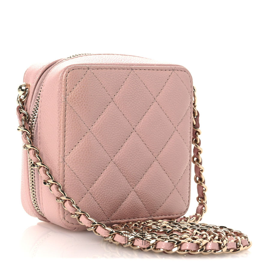 Túi Clutch Chanel Caviar Quilted with Chain dây xích đan da màu hồng chính hãng TCN04 2026 Túi Clutch Chanel Caviar Quilted with Chain dây xích đan da màu hồng chính hãng TCN04 2026