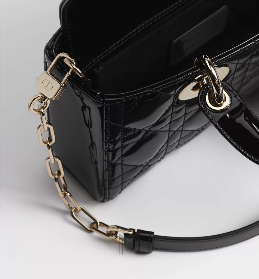 Túi Xách Đeo Chéo Dior Lady D-Joy Màu Đen Da Patent Thời Trang DR024 2026 Túi Xách Đeo Chéo Dior Lady D-Joy Màu Đen Da Patent Thời Trang DR024 2026