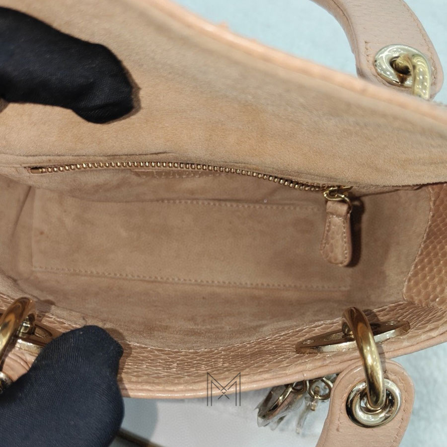 Túi Xách Đeo Chéo Lady Dior Màu Cam Da Rắn Chính Hãng DR027 2026 Túi Xách Đeo Chéo Lady Dior Màu Cam Da Rắn Chính Hãng DR027 2026