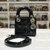 Túi xách đeo chéo Lady Dior Micro đen bóng luxury DR030 2026