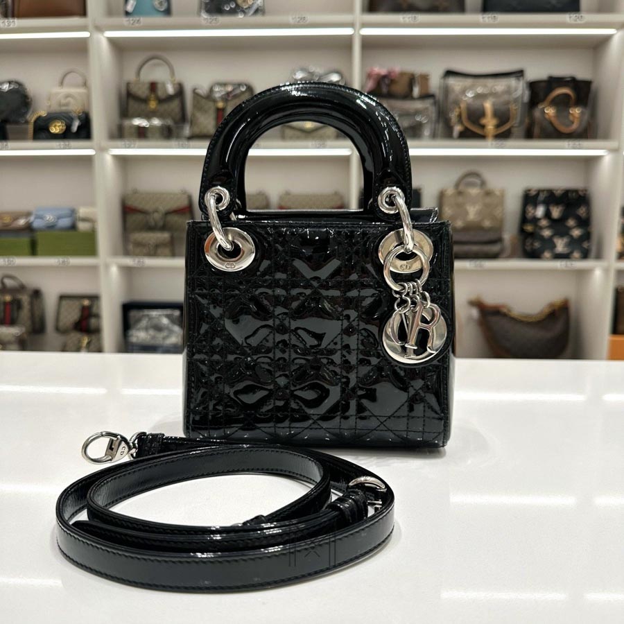 Túi xách đeo chéo Lady Dior Micro đen bóng luxury DR030 2026 Túi xách đeo chéo Lady Dior Micro đen bóng luxury DR030 2026