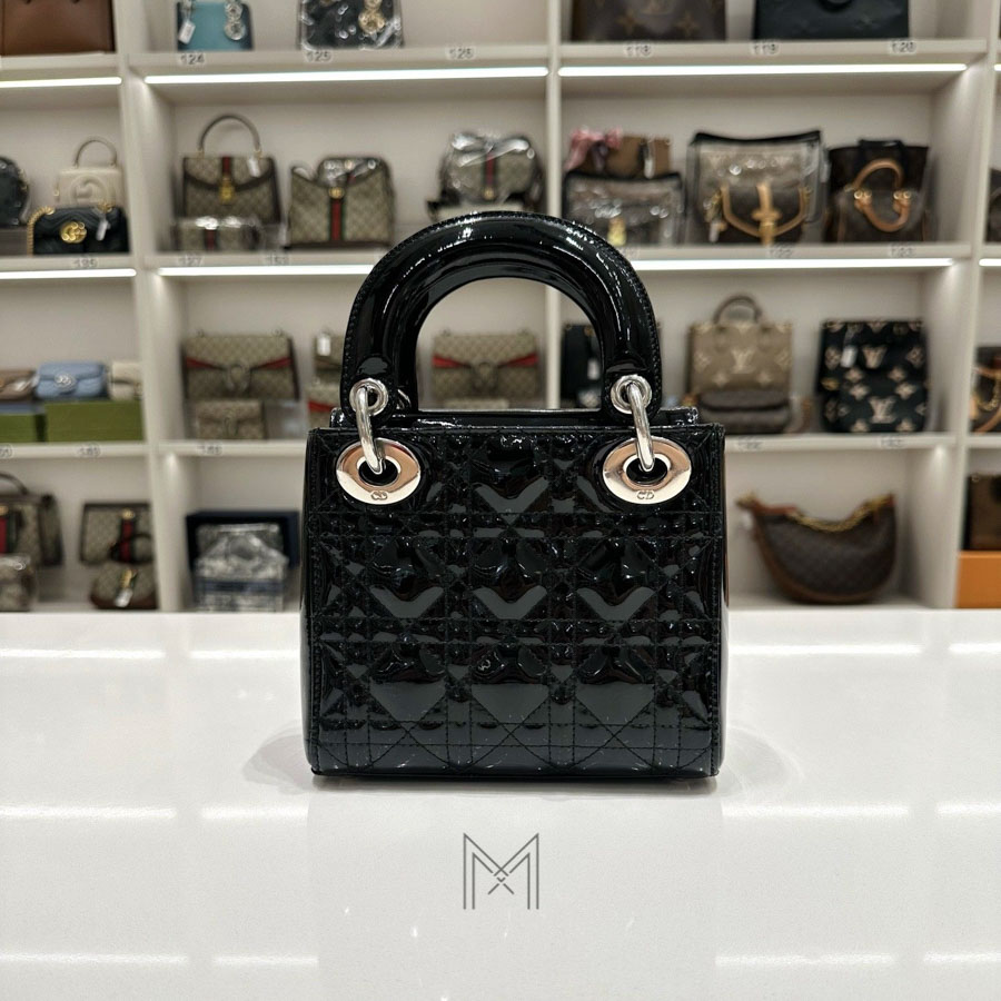 Túi xách đeo chéo Lady Dior Micro đen bóng luxury DR030 2026 Túi xách đeo chéo Lady Dior Micro đen bóng luxury DR030 2026