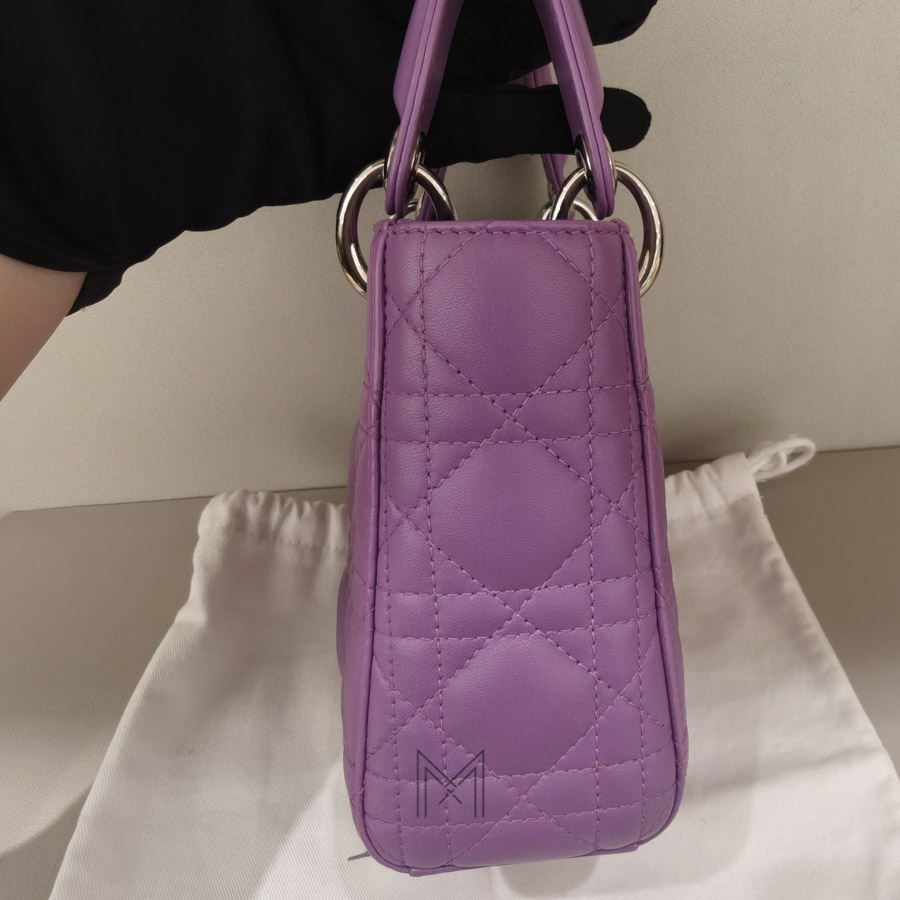Túi Xách Đeo Chéo Lady Dior Màu Tím Da Lambskin Hàng Hiệu TR047 2026 Túi Xách Đeo Chéo Lady Dior Màu Tím Da Lambskin Hàng Hiệu TR047 2026