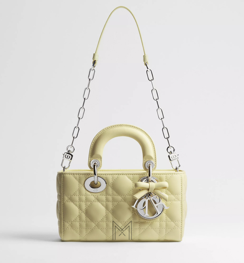 Túi Xách Đeo Chéo Dior Lady Vàng Da Bê Treo Móc Khóa Nơ Cao Cấp TR048 2026 Túi Xách Đeo Chéo Dior Lady Vàng Da Bê Treo Móc Khóa Nơ Cao Cấp TR048 2026