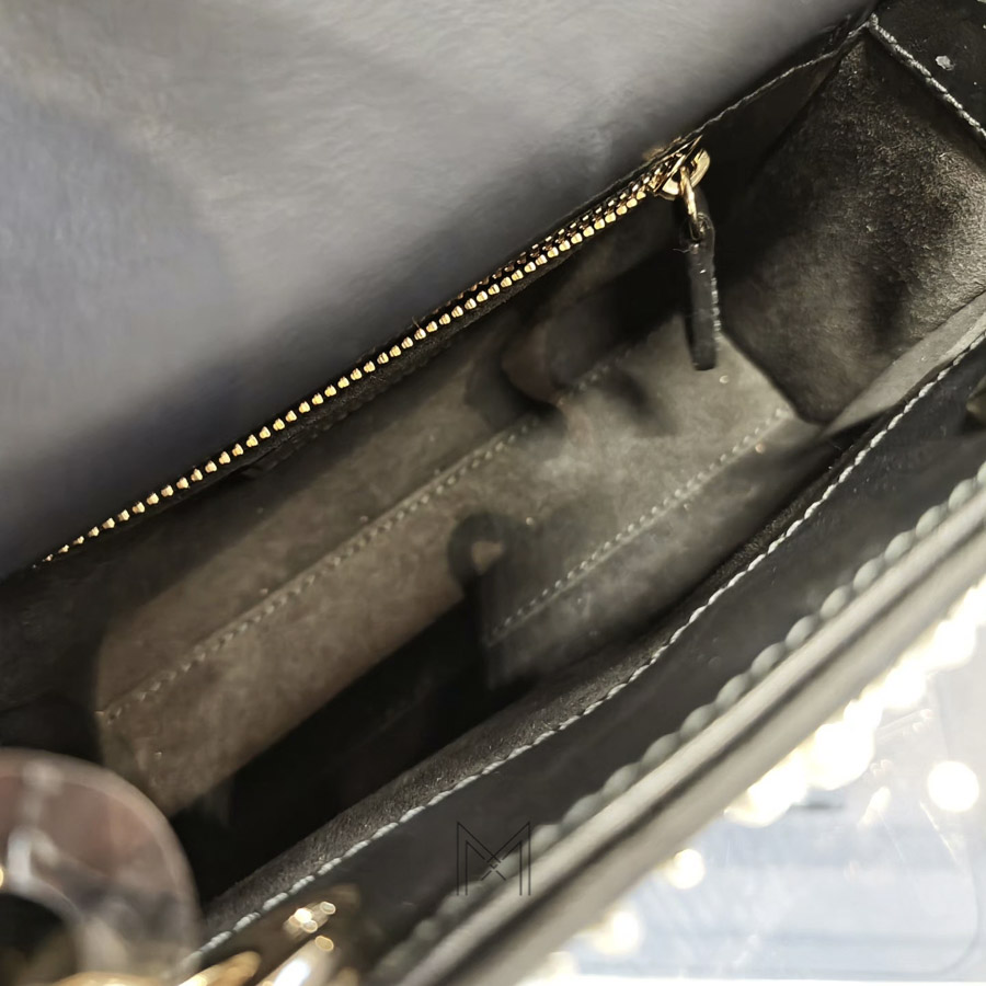 Túi Xách Lady Dior Đen Đính Ngọc Trai Hàng Hiệu Authentic DR053 2026 Túi Xách Lady Dior Đen Đính Ngọc Trai Hàng Hiệu Authentic DR053 2026