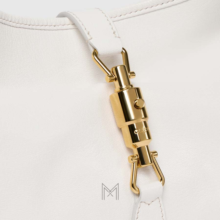 Túi kẹp nách Gucci màu trắng khoá vàng chính hãng NTG039 2026 Túi kẹp nách Gucci màu trắng khoá vàng chính hãng NTG039 2026