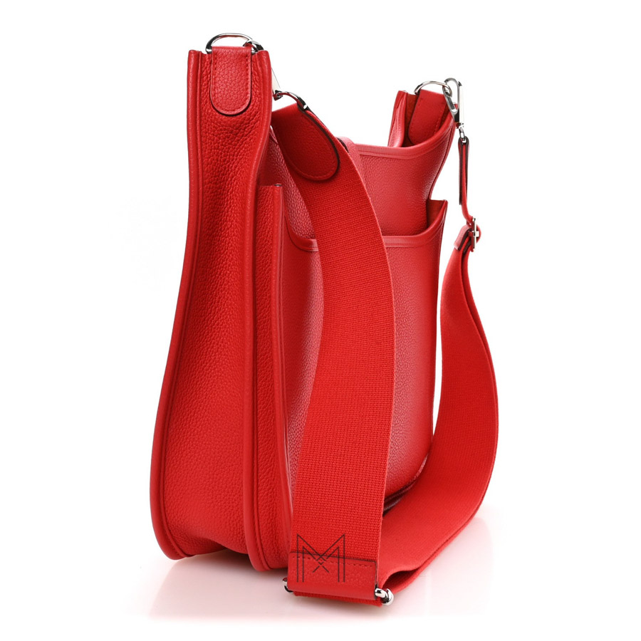 Túi HERMES Evelyne Taurillon Clemence PM đeo chéo da bê màu đỏ THM09 2026 Túi HERMES Evelyne Taurillon Clemence PM đeo chéo da bê màu đỏ THM09 2026