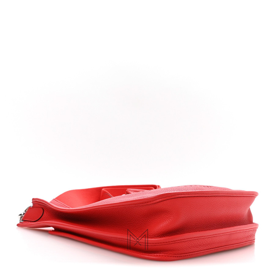 Túi HERMES Evelyne Taurillon Clemence PM đeo chéo da bê màu đỏ THM09 2026 Túi HERMES Evelyne Taurillon Clemence PM đeo chéo da bê màu đỏ THM09 2026