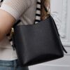 Túi Kẹp Nách Dior Màu Đen Sần Chính Hãng DR067 2026