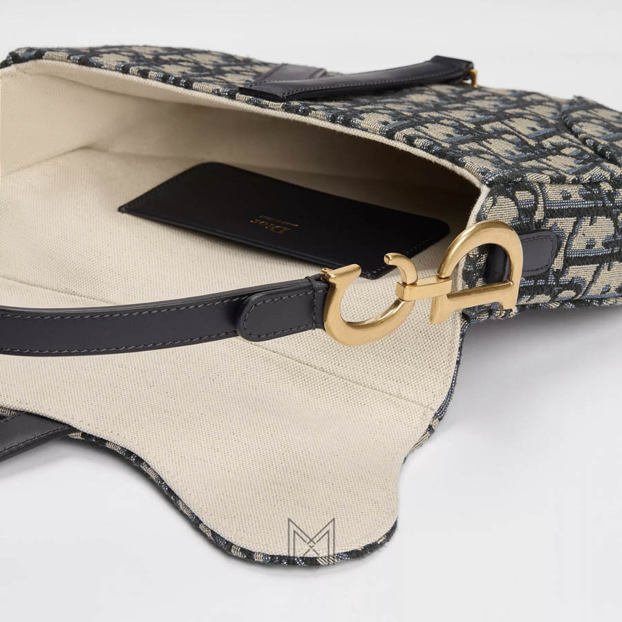 Túi Kẹp Nách Dior Saddle Họa Tiết Dior Oblique Chính Hãng DR068 2026 Túi Kẹp Nách Dior Saddle Họa Tiết Dior Oblique Chính Hãng DR068 2026