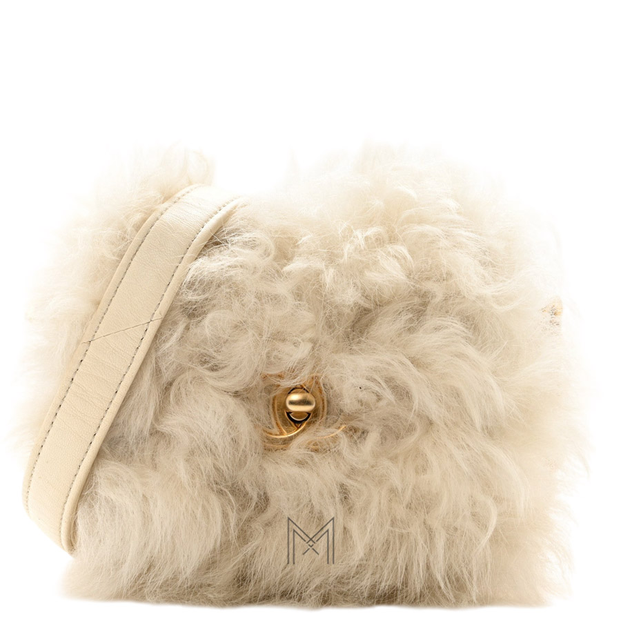 Túi lông CHANEL Fantasy Fur CC Flap Bag màu be chính hãng TCN03 2026 Túi lông CHANEL Fantasy Fur CC Flap Bag màu be chính hãng TCN03 2026
