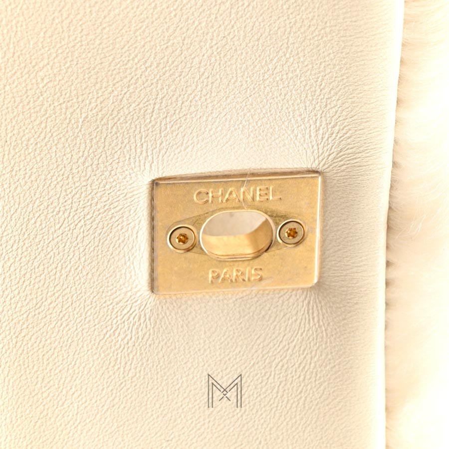 Túi lông CHANEL Fantasy Fur CC Flap Bag màu be chính hãng TCN03 2026 Túi lông CHANEL Fantasy Fur CC Flap Bag màu be chính hãng TCN03 2026