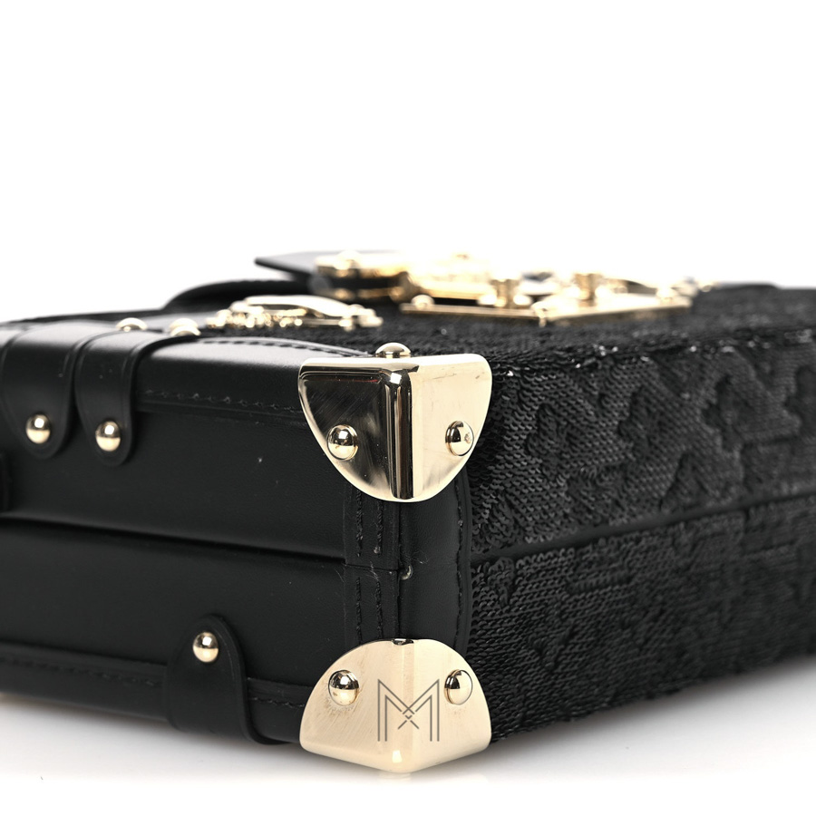 Túi Hộp Chữ Nhật LV Màu Đen Sequin Khóa Vàng Luxury CC022 2026 Túi Hộp Chữ Nhật LV Màu Đen Sequin Khóa Vàng Luxury CC022 2026