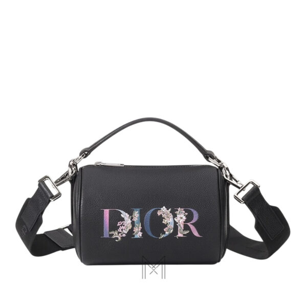 Túi Xách Đeo Chéo Dior Dáng Trống Đen Da Bê Sần Logo Thêu Hoa Chính Hãng DR070