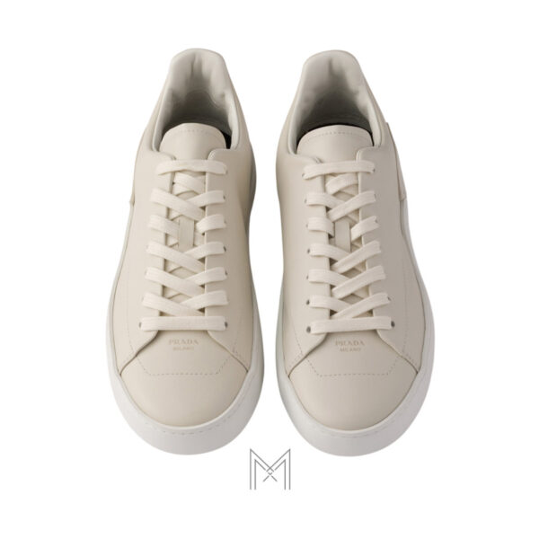 Giày thể thao Prada Court Re-Nylon màu be nhạt authentic MHNP085