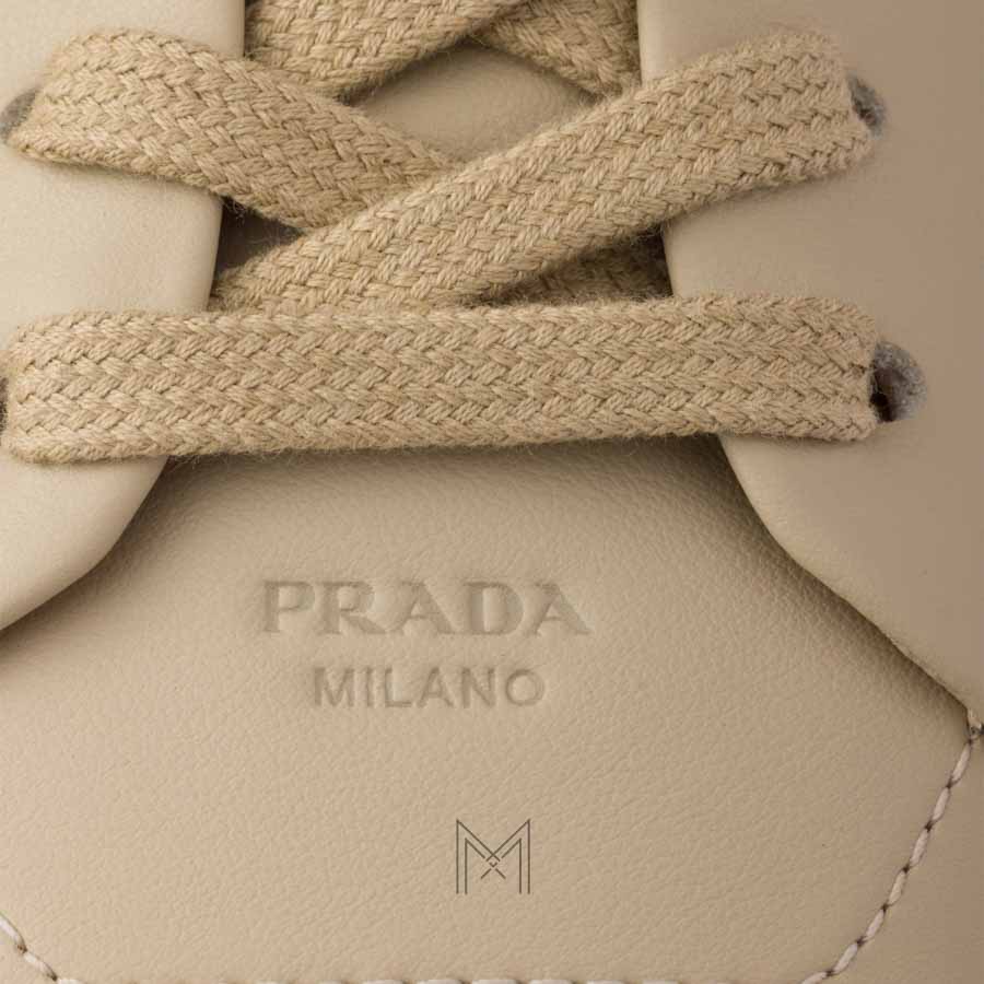 Giày thể thao Prada Court Re-Nylon màu nâu nhạt authentic MHNP086 2026 Giày thể thao Prada Court Re-Nylon màu nâu nhạt authentic MHNP086 2026