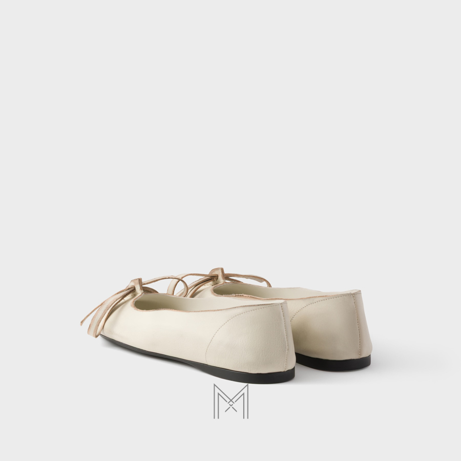 Giày búp bê Prada Antiqued leather màu trắng chính hãng MHNP106 2026 Giày búp bê Prada Antiqued leather màu trắng chính hãng MHNP106 2026