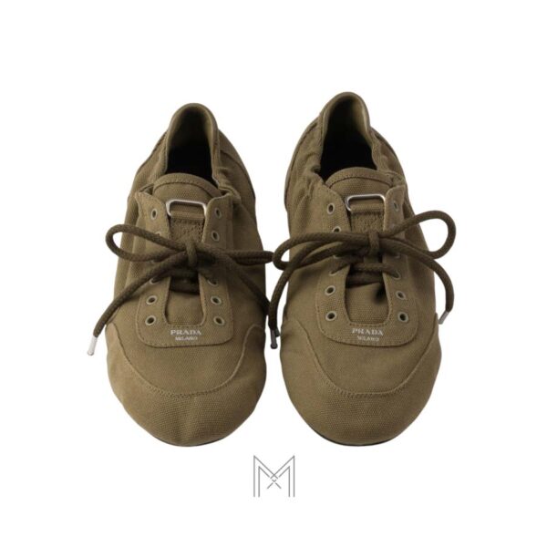 Giày đế bệt Prada Collapse Canvas màu xanh lá chính hãng MHNP119