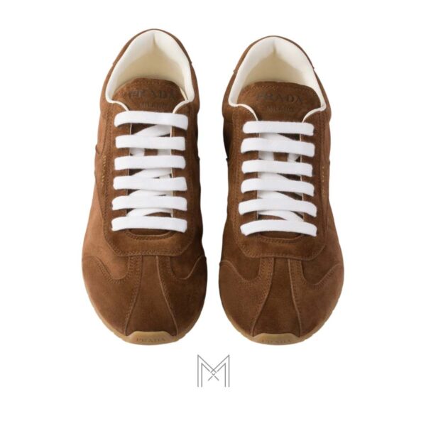 Giày thể thao cổ thấp Prada da lộn màu nâu authentic MHNP091